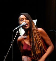 05. Dezember 2017: Phisbacher Trio &amp; Audrey Martells