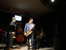 24. Februar 2011: Lukas im Dorf